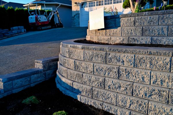 Stone Retaining Wall Repair in Anaheim